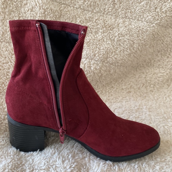Burgundy Suede ankle boots - Picture 4 of 7
